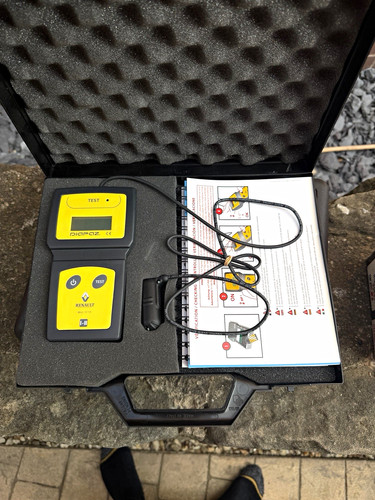 Genuine renault mot - genuine,