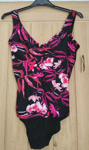 Nwt black red floral swimming - nwt,