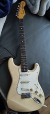 Squier Stratocaster SST-30