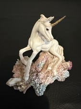 Fables Unicorn 'Peaceful' Figurine Ornament Approx 4 1/2 inches  A Hull HSC 1996