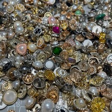 Vintage-now Sale Buttons Lot