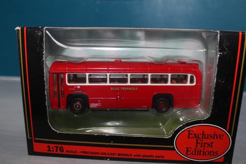 Boxed bus blue triangle - blue,