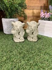STONE GARDEN SMALL PAIR OF GARGOYLE GREMLIN PILLAR CAP STATUE ORNAMENTS