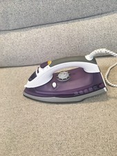 Steam Iron 