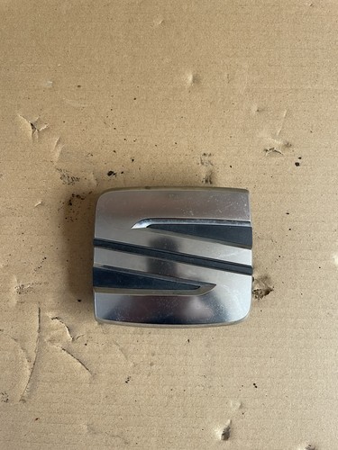 Leon mk4 front badge - front, emblem