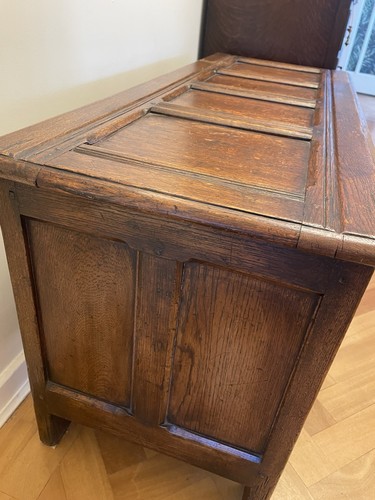 Antique coffer oak - coffer, in