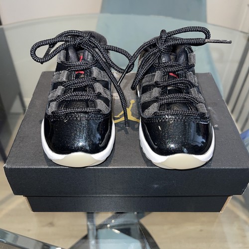 Jordan retro low black - 11,
