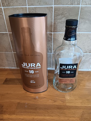 Jura single malt scotch whisky - single,