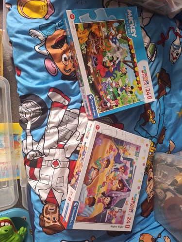 Disney jigsaw puzzles bundle - disney,