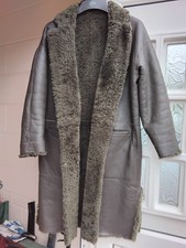 LADIES  NEW SHEARLING SHEEPSKIN REVERSIBLE COAT BROWN/ GREEN SIZE 12/14