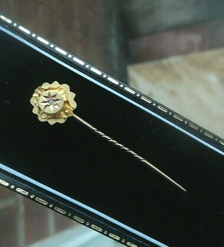 Gold diamond stickpin brooch - gold,