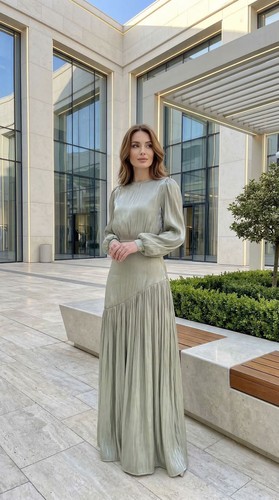 Dubai women abaya muslim - dubai,