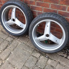 Speed Triple parts,  Parts from various Speed triples (please see desription)