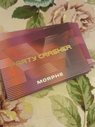 Morphe party crasher eyeshadow - party,
