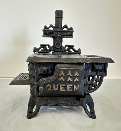Vintage queen metal - queen, cast
