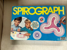 ORIGINAL SPIROGRAPH SET _ BOTH EDUCATIONAL AND GREAT FUN