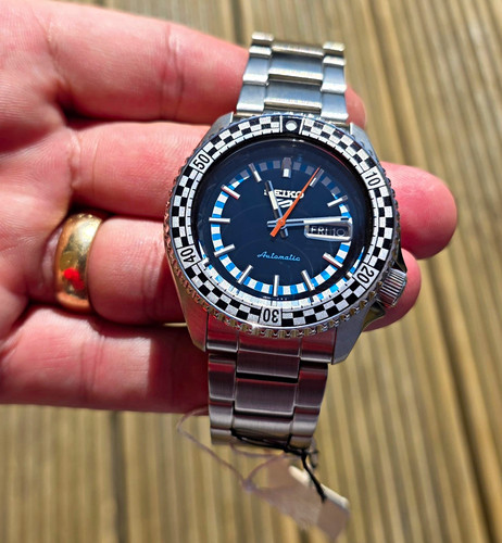 Seiko 42mm automatic black - seiko,