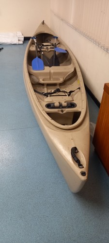 Man madriver canoe used - madriver,