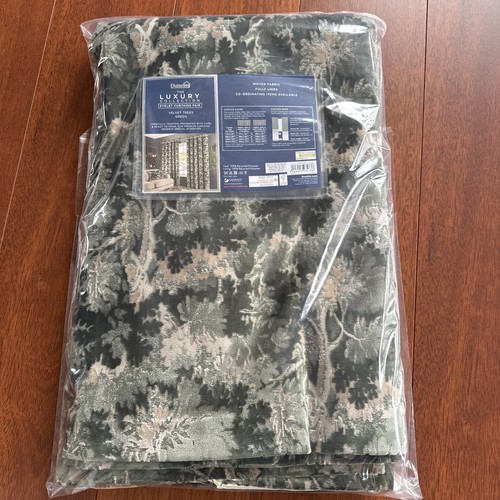 Branded velvet trees eyelet - branded,
