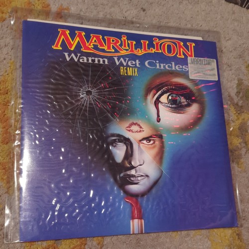 Marillion warm wet circles - wet,