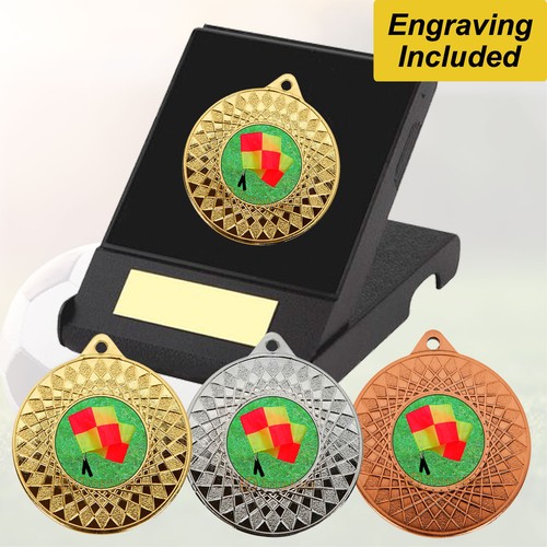 Linesman medal presentation - in,