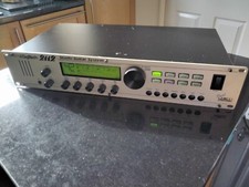 DIGITECH 2112 Studio Guitar System Valve Tube Programmable Pre Amp Processor 