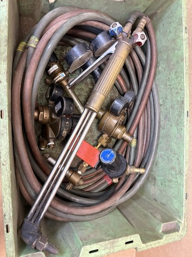 Industrial welding gas - welding,