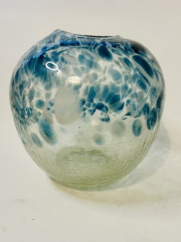 Stunning hand blown art glass - blown,