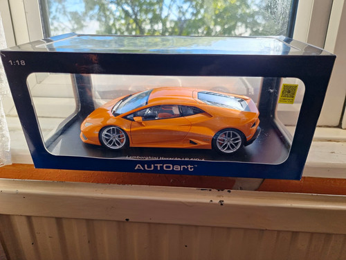 Autoart lamborghini - 1:18,