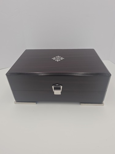 Patek phillipe nautilius watch - patek,
