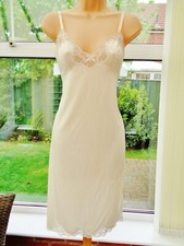 S47a charnos white heavy - heavy, nylon