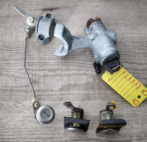 Nissan sunny lock set - sunny,