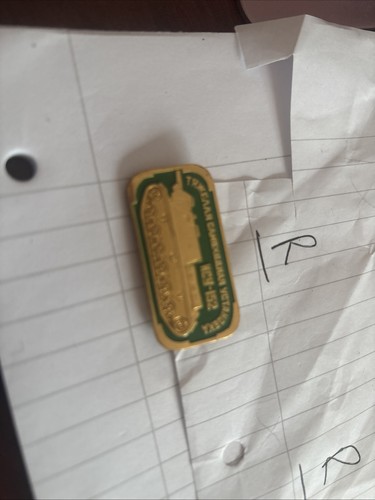 Wwii commerative pin - commerative,