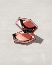 Fenty Beauty Diamond Bomb