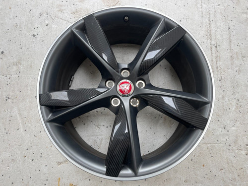 Jaguar type inch - f, carbon