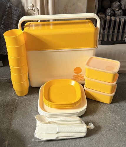 Vintage retro yellow white - retro, &