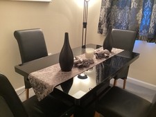 REDUCED PRICE Dining Table (Extendable) - converts  to Coffee Table 