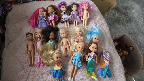Bundle small dolls - of, 14