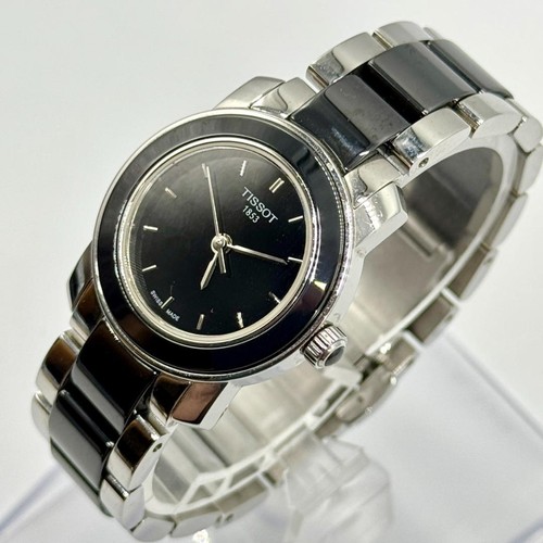 Tissot quartz watch - tissot,