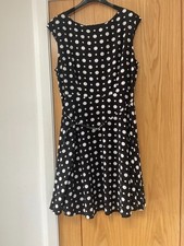 Wallis Sleeveless Black and White Spot Size 16 Fit And Flare Dress