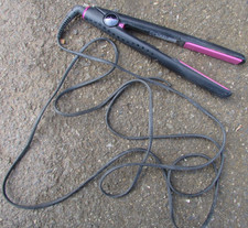 GHD Hair Straighteners In Case Model No.ghd 5.0 110-240V Jemelia Lim