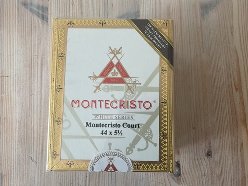 Montecristo white series - white,