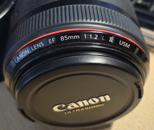 Canon lens 85mm - ef-85mm., l