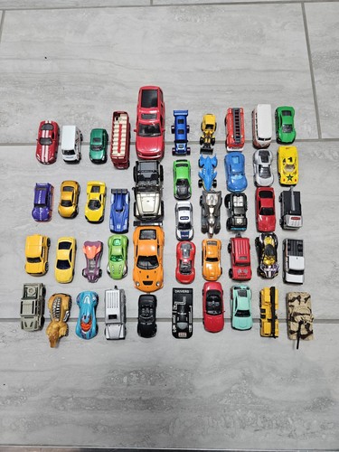 Diecast toy cars bundle - diecast,
