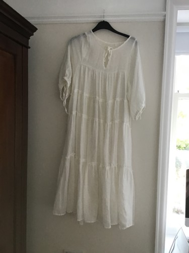 Cream muslin type - , fabric