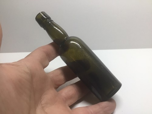 Small antique olive amber - antique,