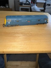 Lima OO Gauge Class 42 Warship