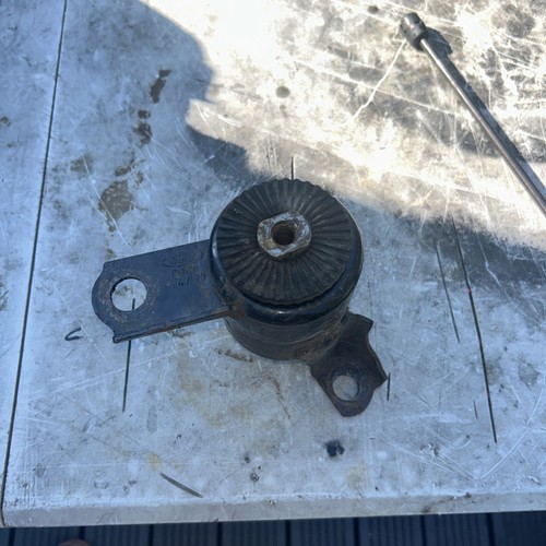 Ford fiesta engine mount - st,