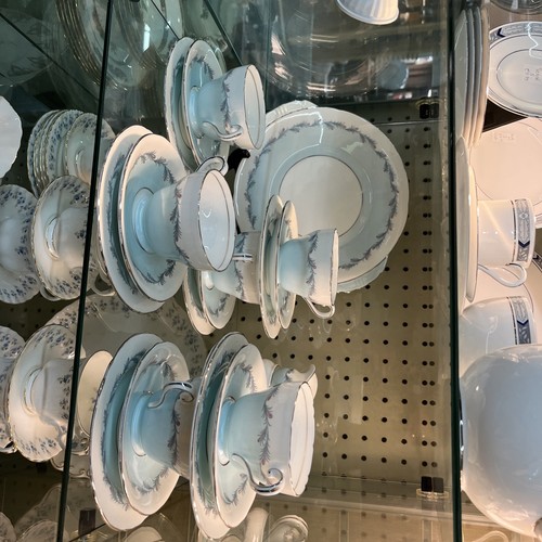 Aynsley vintage bone china - , 23
