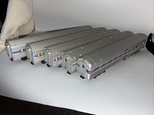Amtrak coaches gauge - coaches, ho